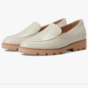 Vionic Kensley Slip On Loafers Womens Cream Patent Leather Chucky Sole Flat Shoe
